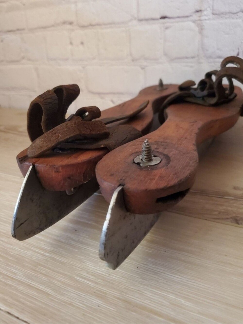 Vintage/ Antique Rustic Wooden Ice Skates with Leather Straps Union Hardware - Picture 6 of 12